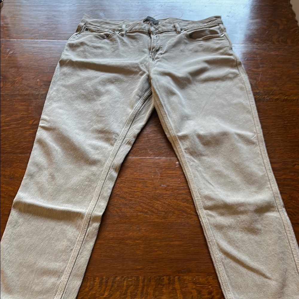 Stylish Men’s Tan Pants